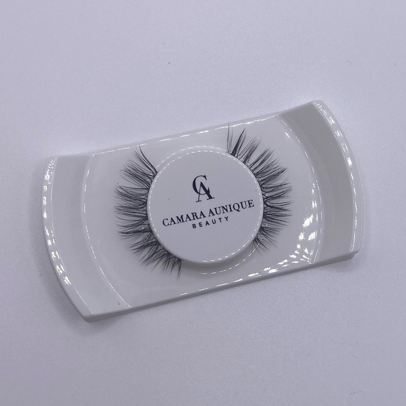 CAMARA AUNIQUE BEAUTY | Mary Lashes <NEW> - Picture 2 of 3